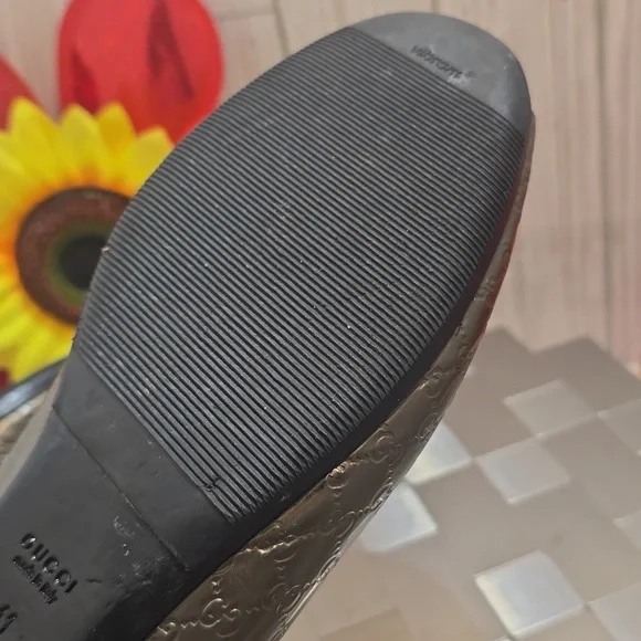 Gucci Metallic Gray Peep-Toe Flats - Picture 9 of 11